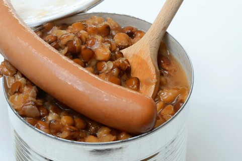 Lentil (Lens culinaris) dish and sausages in tin, lentil