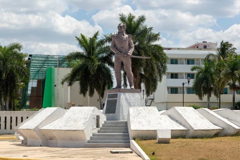 Statue sculpture of Capitan de Fragata Pedro Sainz de Baranda y Barreiro died 1845, Campeche city,