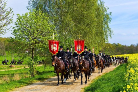 Easter riding procession in Crostwitz, Easter riding in Lusatia. Procession from Crostwitz to