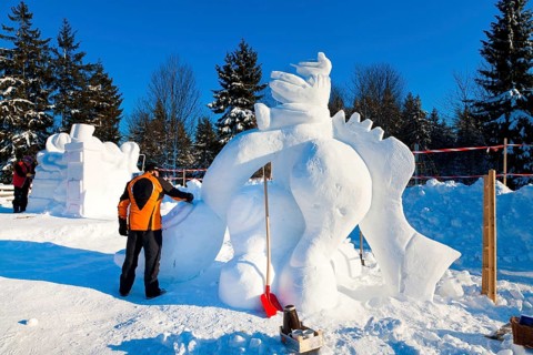 Snow sculpture competition, Hermsdorf