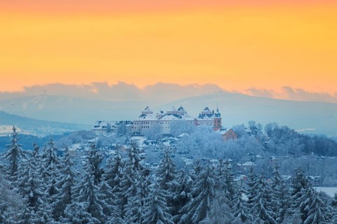 Augustusburg Hunting Lodge in the wintry Ore Mountains