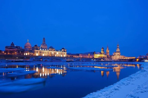 Ice drift on the Elbe in Dresden