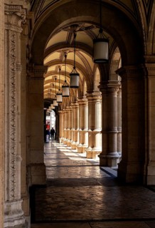 Arcades at the Vienna State Opera, Kärtner Strasse, Vienna, Austria, Europe