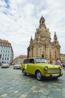 Trotting rally on Dresden's Neumarkt in front of the Church of Our Lady