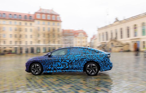 The Volkswagen ID.7 celebrates its world premiere on Monday, 17.4. A camouflaged near-production