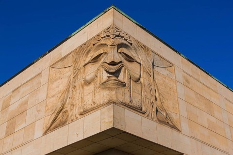 Dresden Functional Building of the Semper Opera, Makolies created four sandstone masks for the