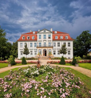 Güldengossa Palace and Park near Leipzig