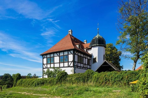 Hoflössnitz st a former Electoral Saxon, now municipal winery on the Saxon Wine Route In the 21st