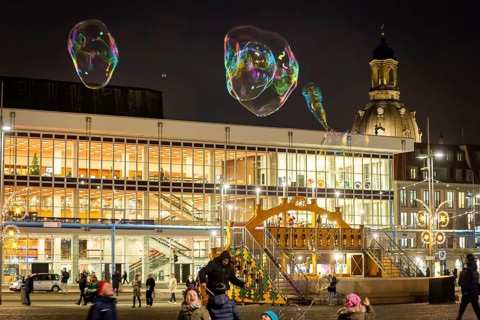 Dresden's Altmart, which hosts the Striezelmarkt on Sundays in December, is empty due to corona,