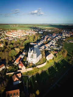The Protestant town church of St. Nikolai is a late Gothic hall church with older components in