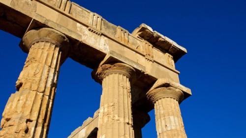 Super wide angle shot, detail, columns, chapter, entablature, Temple E, Hera Temple, Selinunte,