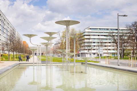 The bowl fountain by leonie Wirth, which was moved from Prager Strasse after a long break, now