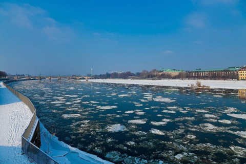 Ice drift on the Elbe in Dresden