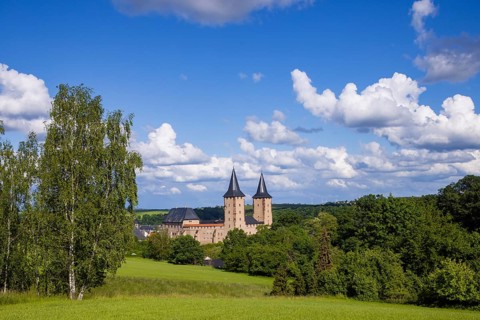 Rochlitz Castle is located in the west of the town of Rochlitz above the Zwickauer Mulde river in