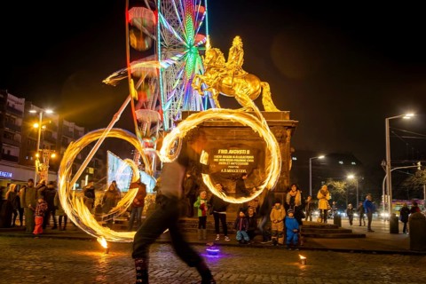 Georg Grässler of TwoElements with his fire show at the Goldener horse-rider, where the