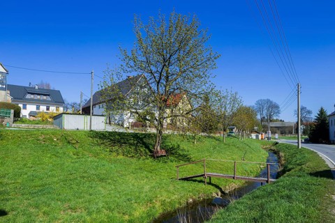 Niederottendorf is located between Berthelsdorf and Oberottendorf at the foot of the scenic Hohwald