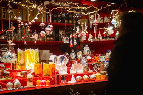 The 588th Dresden Striezelmarkt has reopened after a Corona-related break