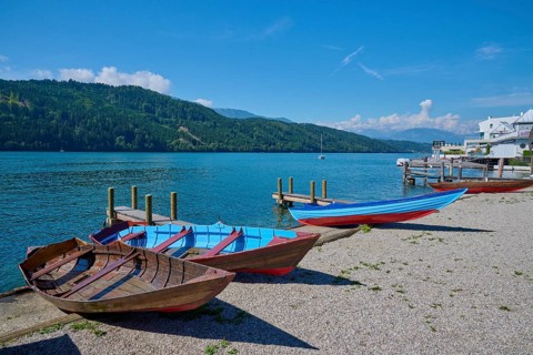 Boats, shore, wooden jetty, summer, Lake Millstatt, Millstatt, Carinthia, Austria, Europe