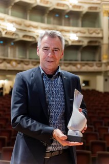 SemperOperaball is back! After a three-year break due to the pandemic, the Semper Opera will open