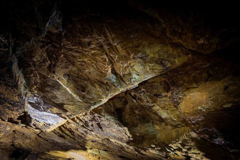 Dragon Cave Syrau