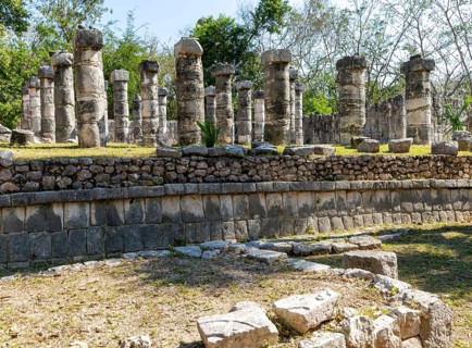 Stone columns Temple of the Warriors, Templo de los Guerreros, Chichen Itza, Mayan ruins, Yucatan,
