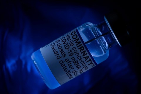 Symbol image Corona vaccine Comirnaty