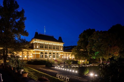 The Saxon State Spa Bad Elster has installed an impressive lighting system. A fascinating world of