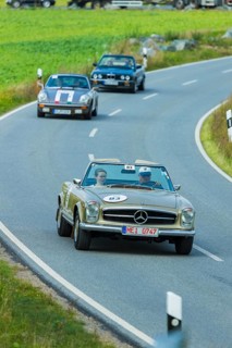 A drive for vintage vehicles. Skilful handling of the vehicle, finding the route by means of the