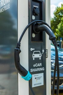 MOBI bundles the urban and environmentally friendly mobility options of trams, buses, rental bikes