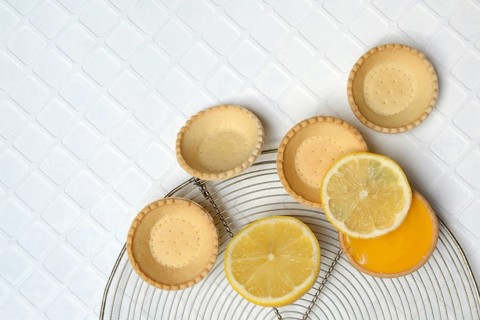 Lemon tartlet and pre-made tartlet base, tartelette, lemon