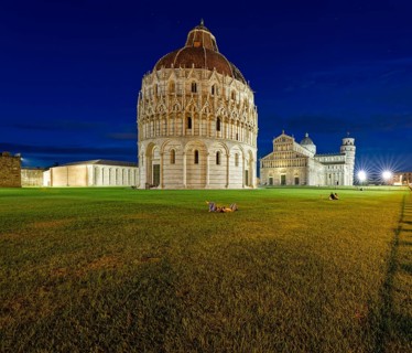 Evening, Camposanto, Baptistery, Battistero di Pisa, Leaning Tower, Torre pendente di Pisa,