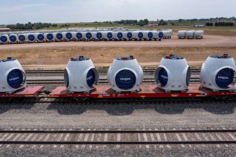 Brighton, Colorado, Wind turbine rotor hubs (on rail cars) and nacelles at the Vestas nacelle