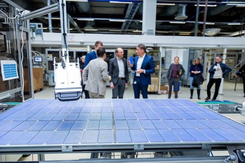 Ministerial visit to MeyerBurger Freiberg
