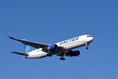 Aircraft United Airlines, Boeing 767-300, N672UA