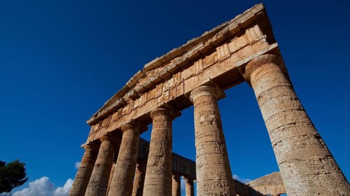 Evening light, Doric Temple, Segesta, super wide angle, oblique aerial view, front, pediment,