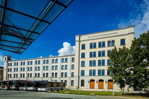 The Alte Aktienspinnerei was built around 1850 and was once the largest spinning mill in Saxony.