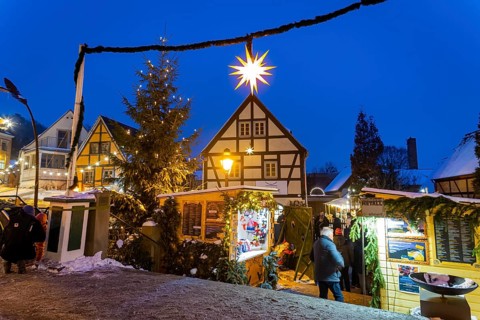 Still an insider tip, the small Christmas market on Körnerplatz, organised by Elbhangfest e.V