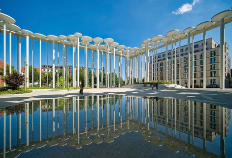 Säulengarten, SAB Forum, new building Sächsische Aufbaubank, Leipzig, Saxony, Germany, Europe