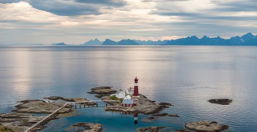 Tranoy Fyr Lighthouse, Tranoy Fyr, Lofoten in the back, Hamaroy, Ofoten, Vestfjord, Nordland,