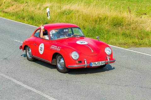 A drive for vintage vehicles. Skilful handling of the vehicle, finding the route by means of the
