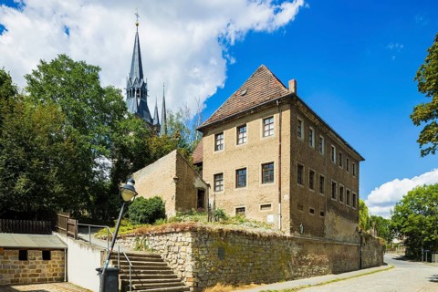 The oldest schoolhouse in Dresden. Around 1880 it was converted into a residential building.