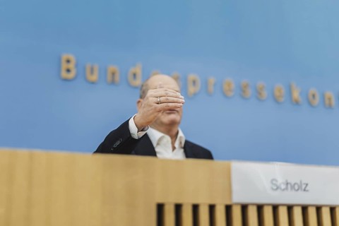 Olaf Scholz (SPD), Federal Chancellor, recorded at a federal press conference on current domestic