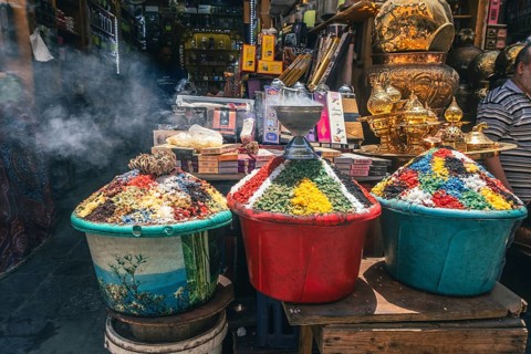 Experience Egypt's summer allure through captivating images of the Pyramids, Sphinx, and a scenic
