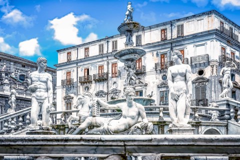 Fontana Pretoria on the Piazza Pretoria square in the Sicilian harbour city of Palermo