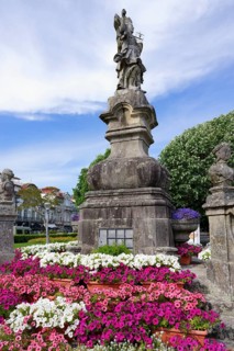 18th century statue of Viana holding in her hand a caravel, Symbol of the seafaring tradition of