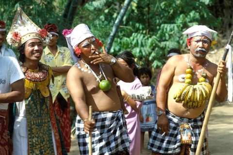 Ngaben (cremation ceremony), guard in front of the house of the deceased Bali, Indonesia, Asia
