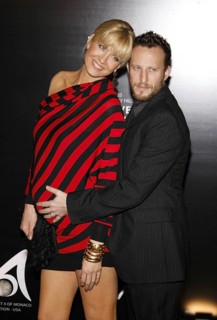 Jenna Elfman and Bodhi Elfman at the Rodeo Drive Walk of Style Award honoring Princess Grace Kelly