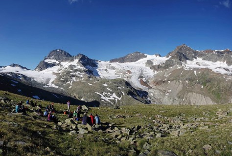 Rest area with a view in the Silvretta -