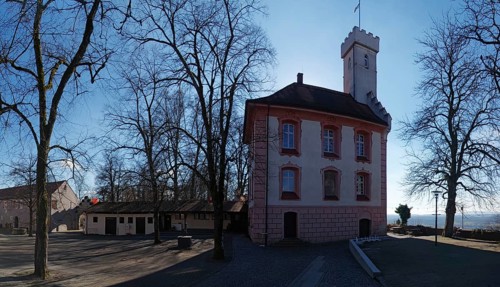 Veitsburg Castle (after the castle chapel dedicated to St Vitus) is the modern name of Ravensburg
