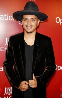 Evan Ross at the 2016 Operation Smile's Annual Smile Gala held at the Beverly Wilshire Hotel in